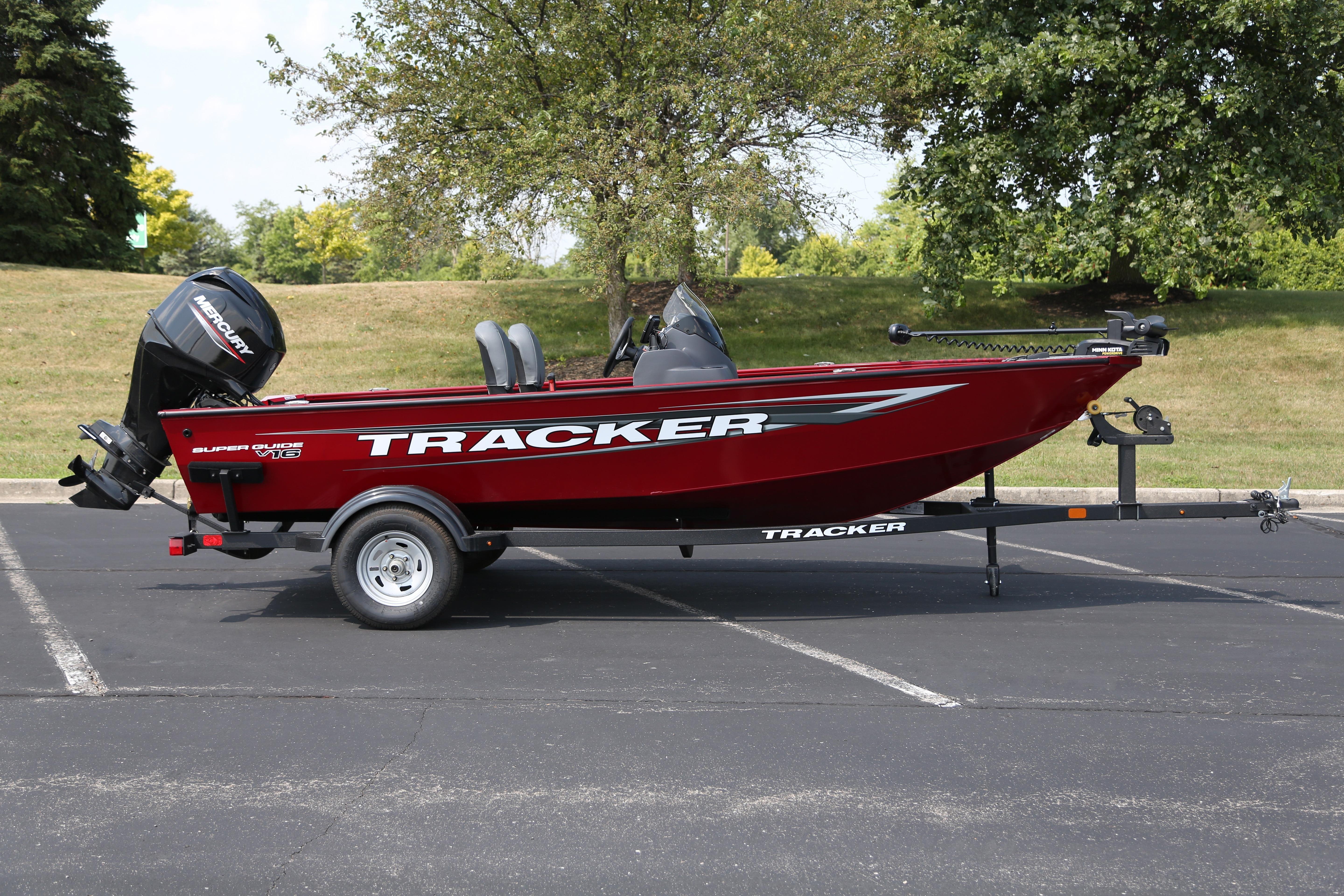 2026 TRACKER SUPER GUIDE V-16 SC | Bass Pro Shops